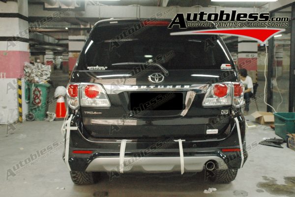 Bodykit Toyota Grand Fortuner TRD – Plastic ABS (Grade C)